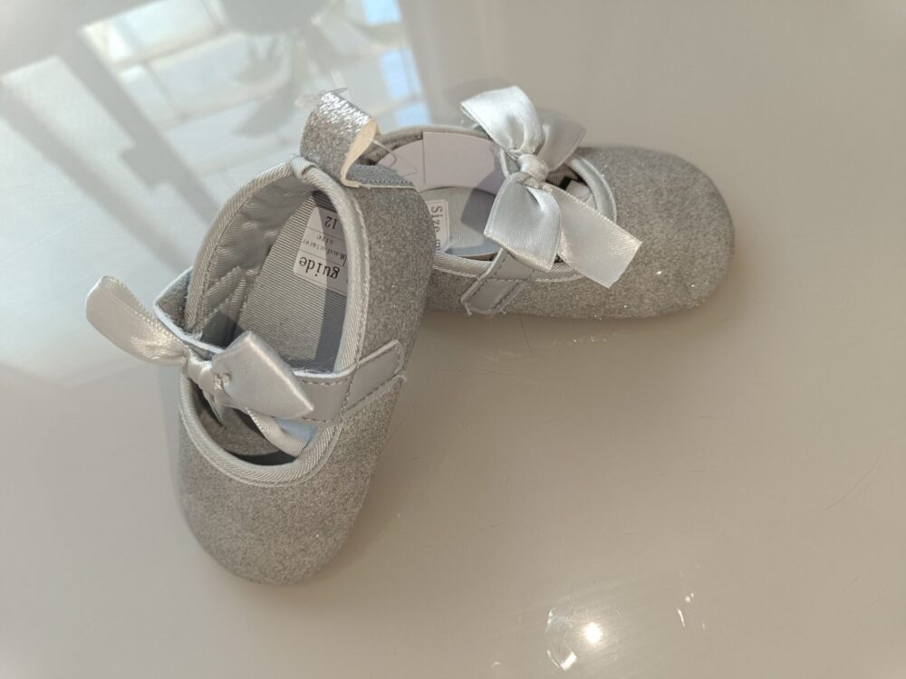 zapatitos plateados talle 20