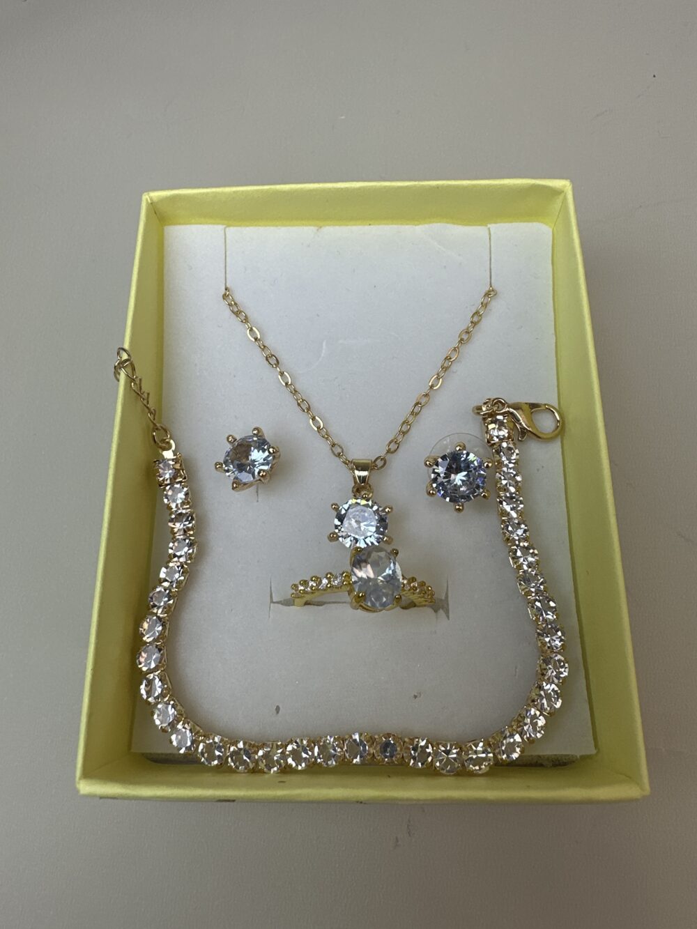 Conjunto de semi joyas Solitario