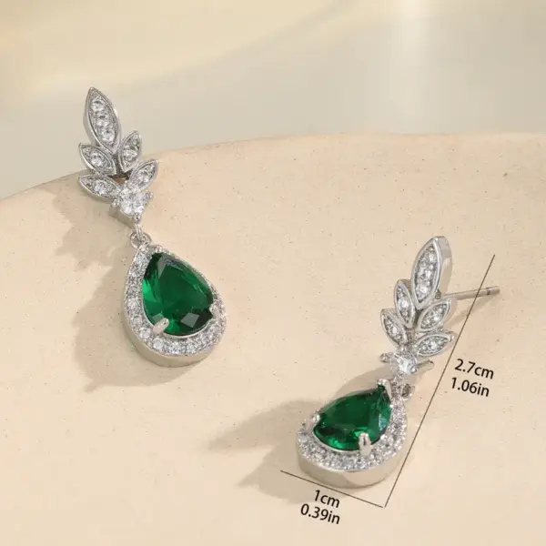 Pendientes estilo real dorado - Imagen 4