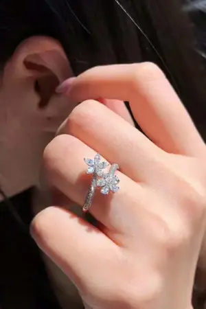 Anillo flor geometrica