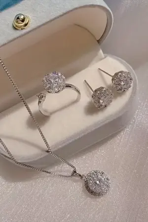Conjunto de joeria Aria (ACERO DE TITANIO)