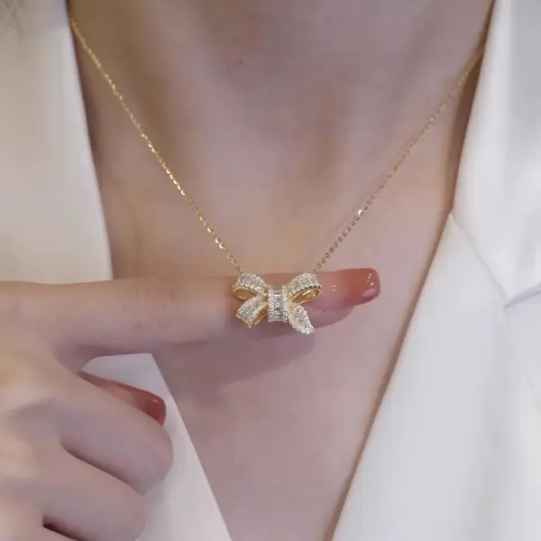 collar Aria