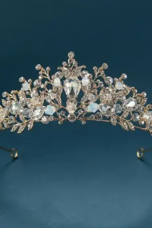 Corona Lilian