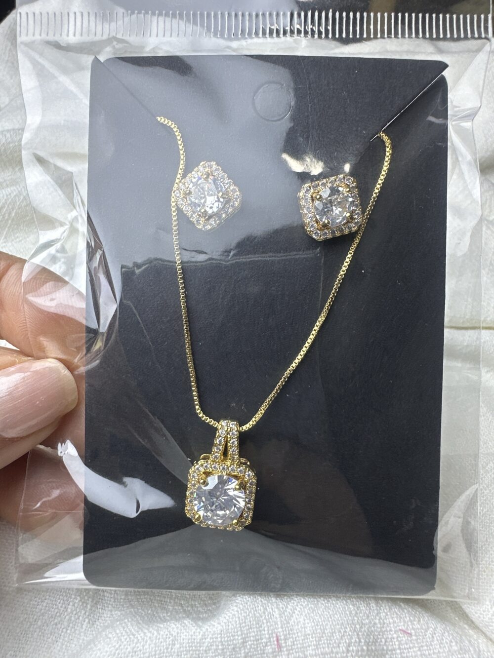 Conjunto de joyería