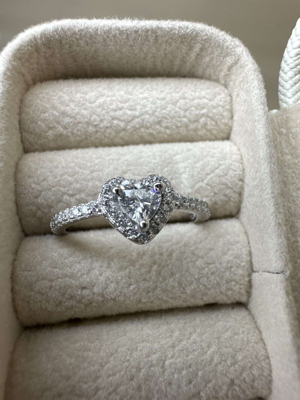 Anillo corazón de plata S925 (Talle 8) - Imagen 3