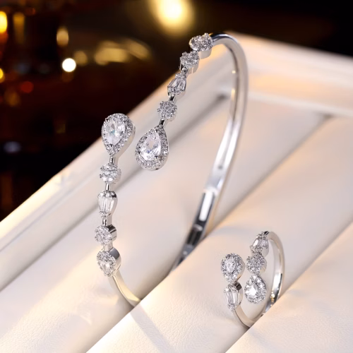 Juego de Brazalete y Anillo Marcia (PLATEADO)