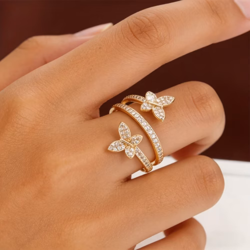 Anillo Ajustable Mariposa Doble con Circonia Cúbica y Baño Dorado